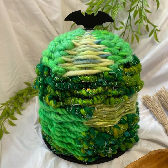 Handwoven Bat Cage Candle Display Decor - Picture 3 of 4